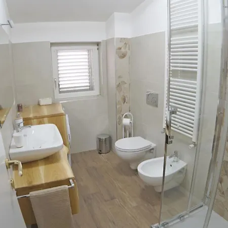 Donna Lucia * Castel Di Sangro