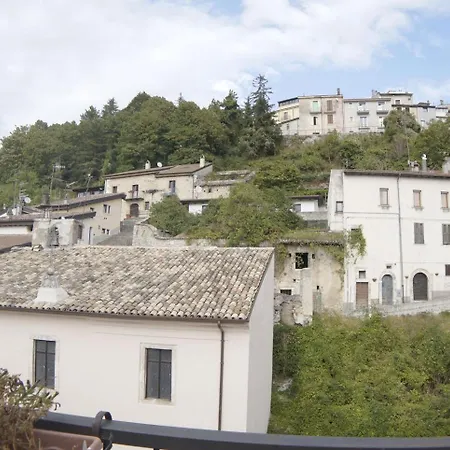 Donna Lucia Castel Di Sangro